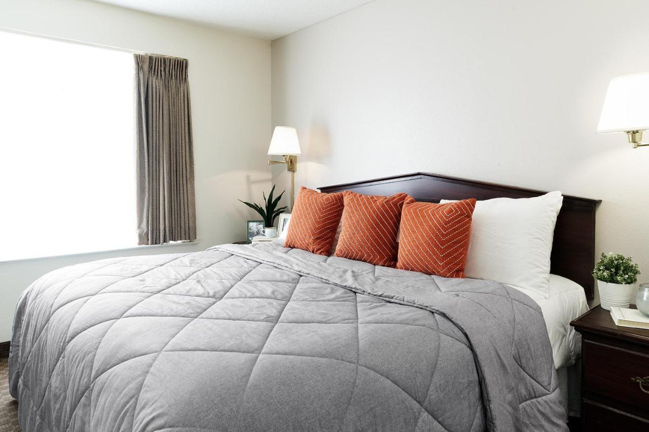 Intown Suites Extended Stay Greensboro Nc - Lanada Buitenkant foto