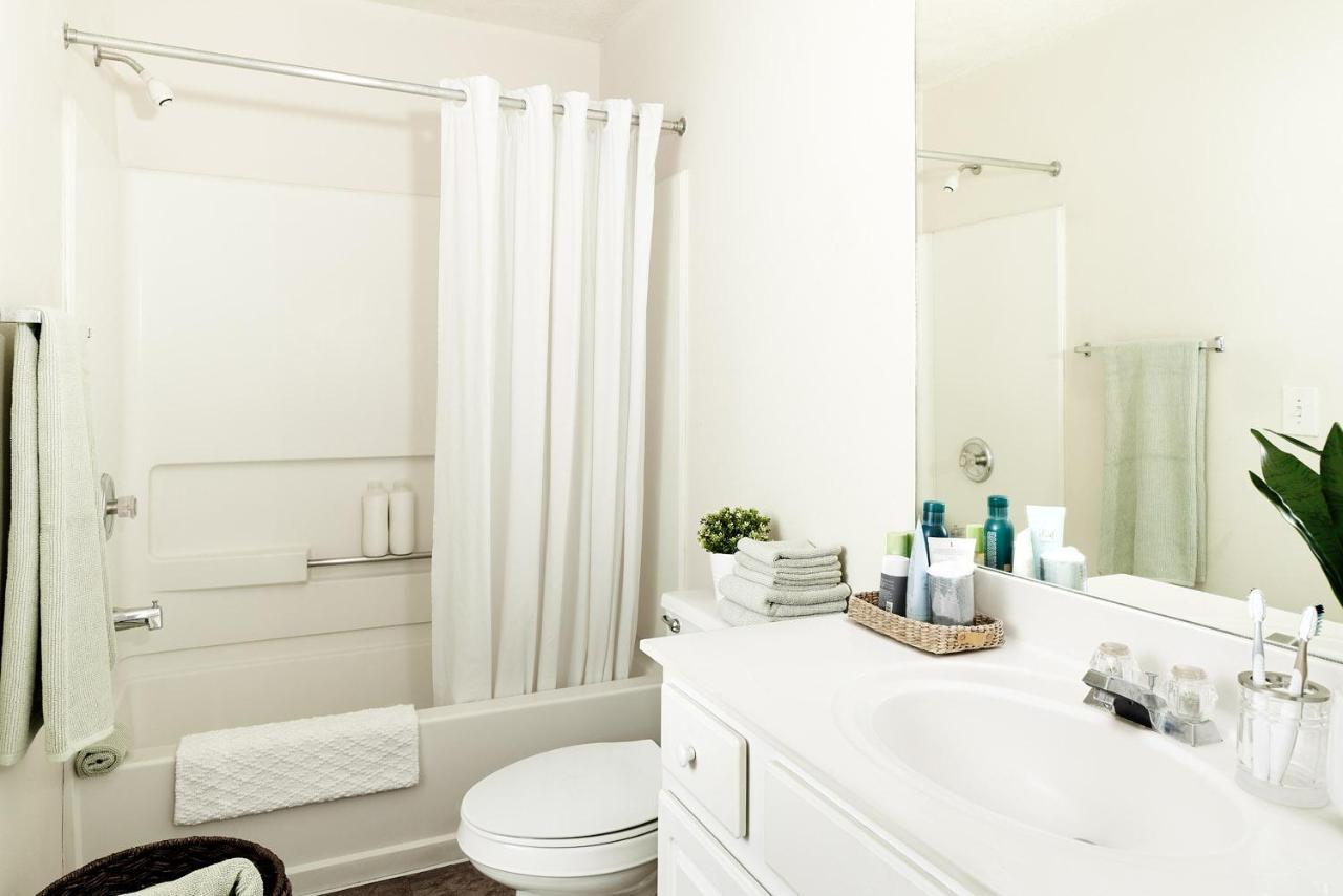 Intown Suites Extended Stay Greensboro Nc - Lanada Buitenkant foto