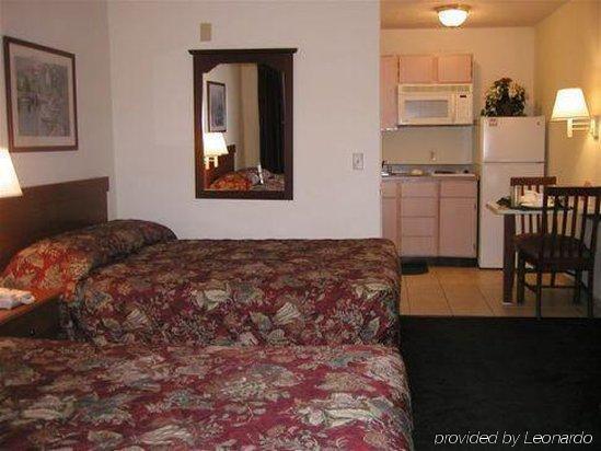 Intown Suites Extended Stay Greensboro Nc - Lanada Kamer foto